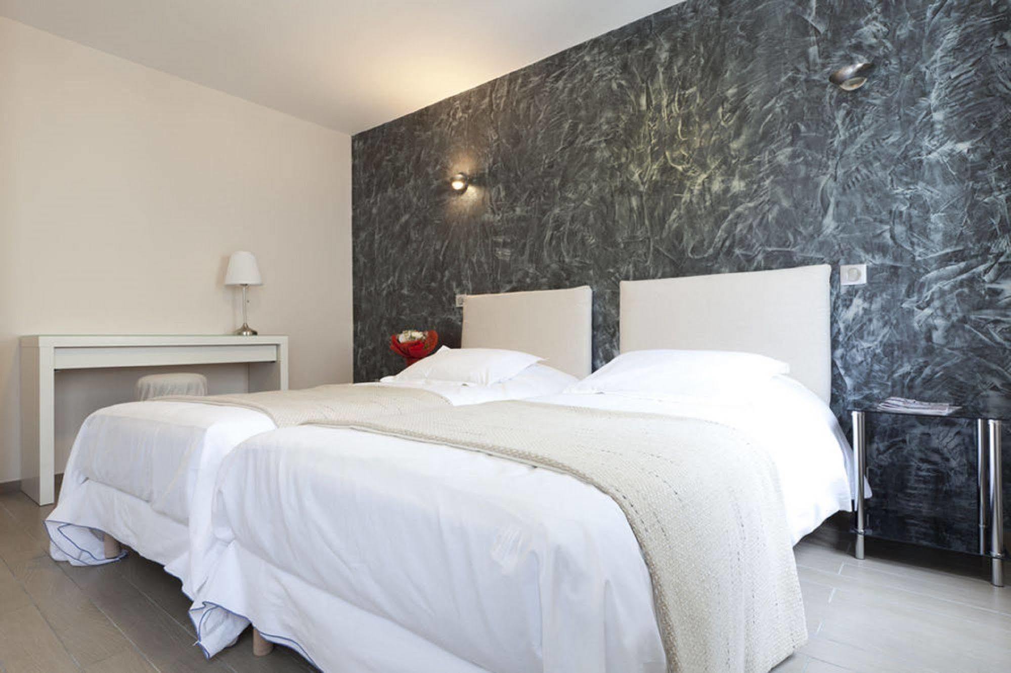 Hotel Sofia Paris Exteriör bild